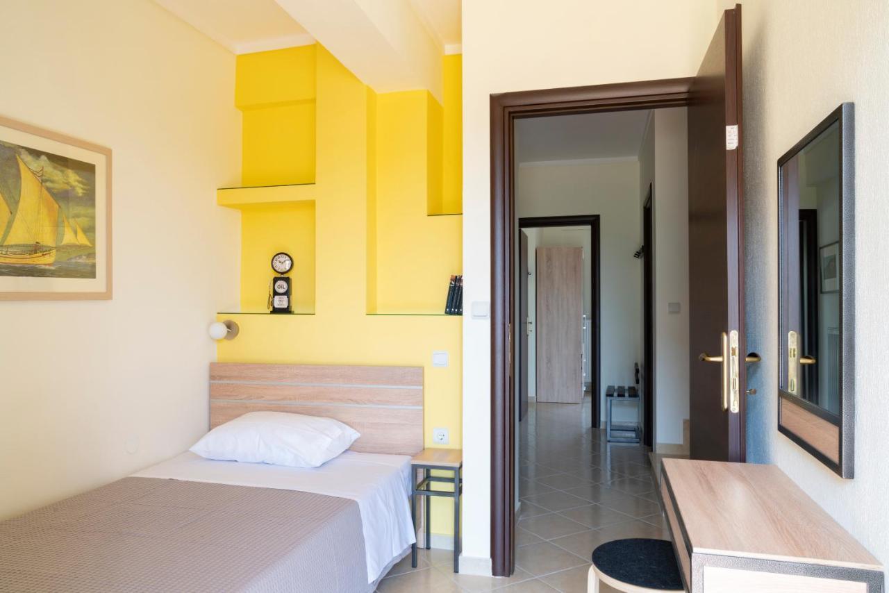 Alexandros Maisonettes 네아 모우다니아 외부 사진