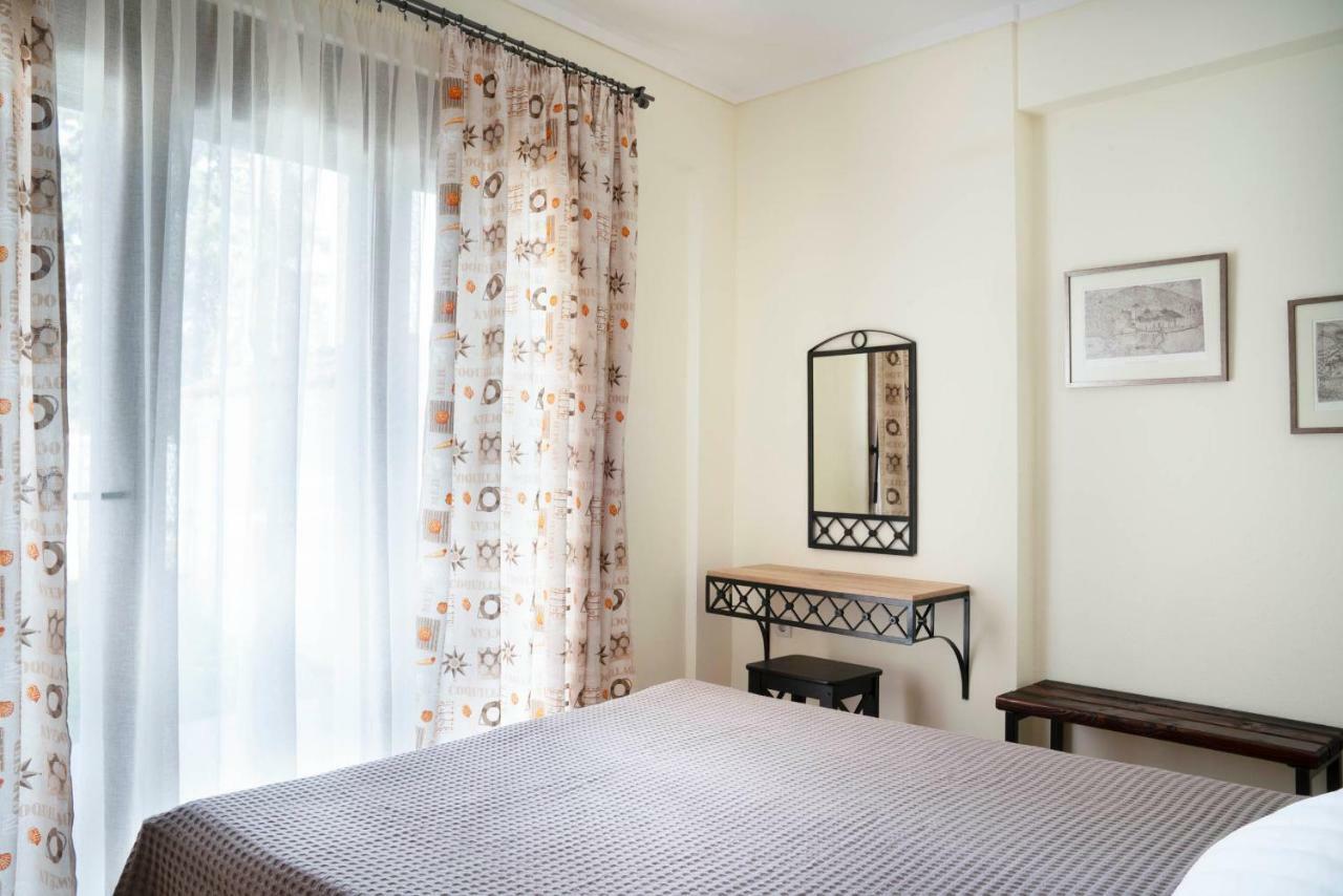 Alexandros Maisonettes 네아 모우다니아 외부 사진