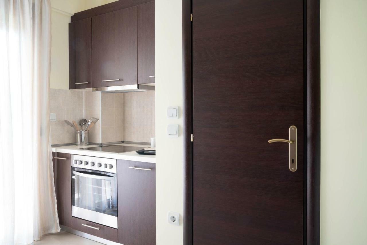 Alexandros Maisonettes 네아 모우다니아 외부 사진