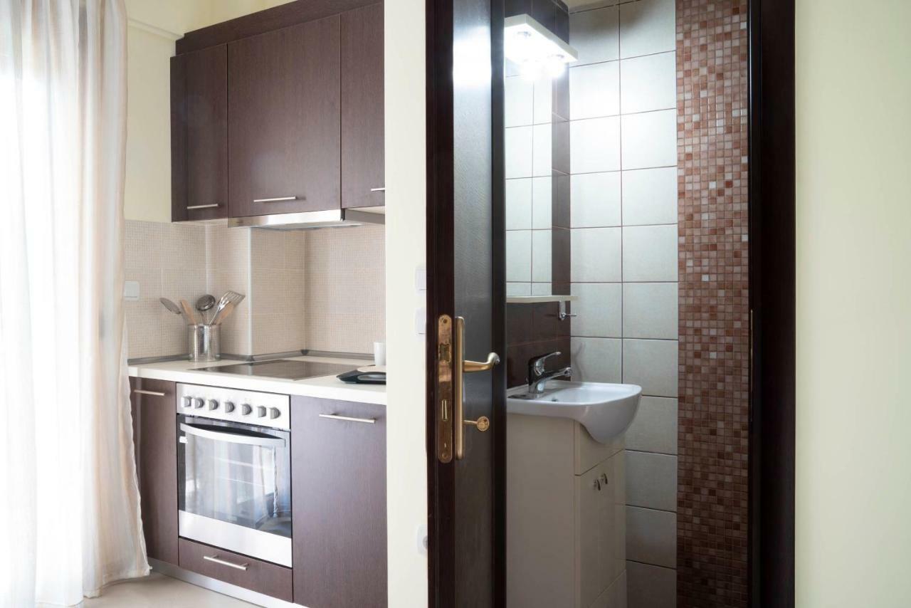 Alexandros Maisonettes 네아 모우다니아 외부 사진
