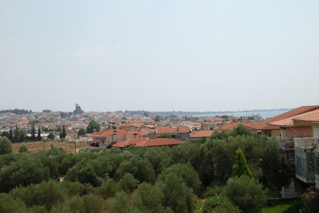 Alexandros Maisonettes 네아 모우다니아 외부 사진