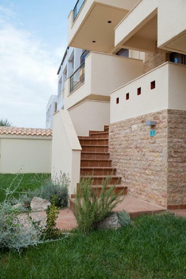 Alexandros Maisonettes 네아 모우다니아 외부 사진